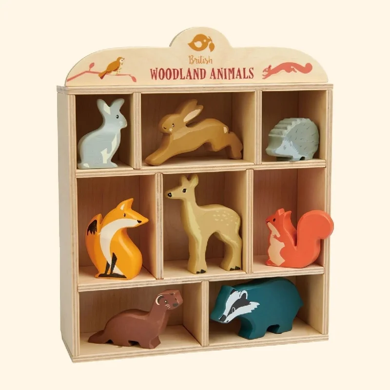 Woodland Animals & Presentation Shelf