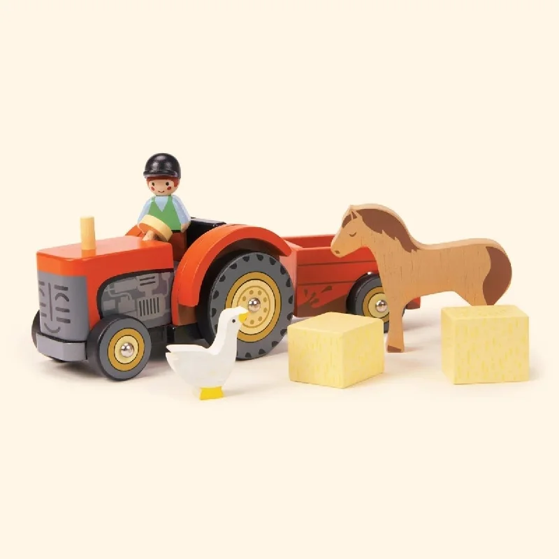 Wooden Farmyard Tractor & Trailer