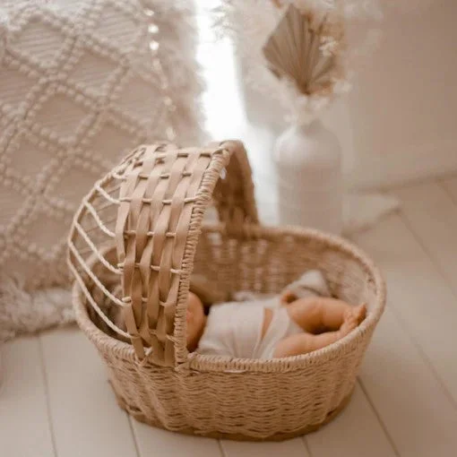 QTOYS - DOLLS JUTE BASKET